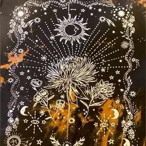 Never worn 4xL crop top ! Bleached style !